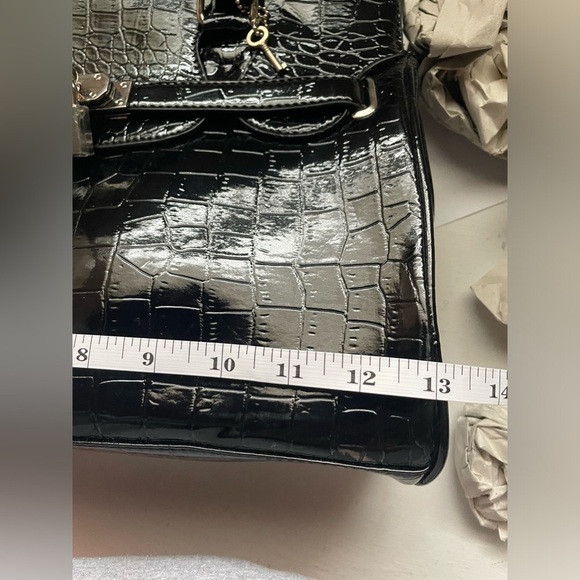 NEW CROCODILE 🐊 LIKE BLACK 
Stunning Handbag 2025 Season - Picture 11 of 11